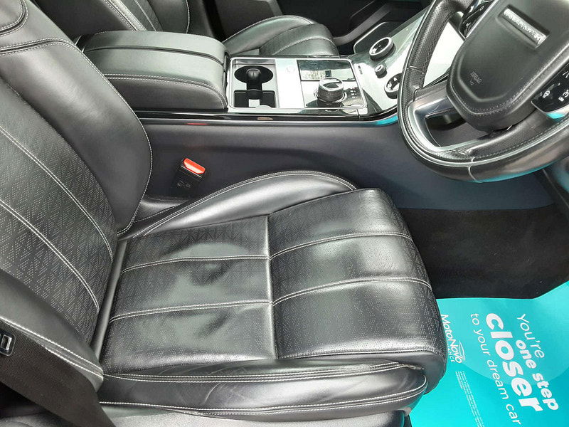 Land Rover Range Rover Velar 2.0 Range Rover Velar R-Dynamic HSE D240 Auto 4WD 5dr 5dr Automatic 2025