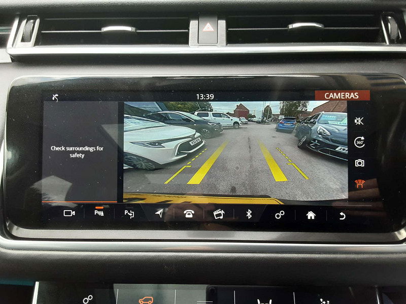 Land Rover Range Rover Velar 2.0 Range Rover Velar R-Dynamic HSE D240 Auto 4WD 5dr 5dr Automatic 2025