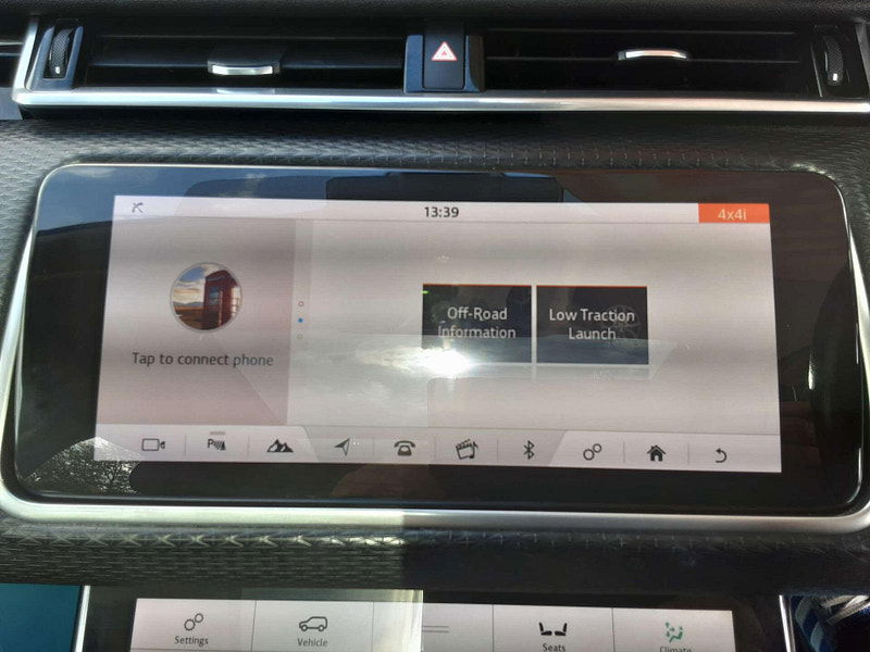 Land Rover Range Rover Velar 3.0 Range Rover Velar SE D300 Auto 4WD 5dr 5dr Automatic 2025
