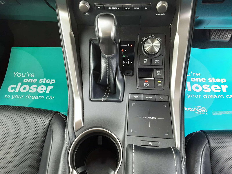 Lexus NX 2.5 NX 300h Premium CVT 4WD 5dr 5dr Automatic 2026