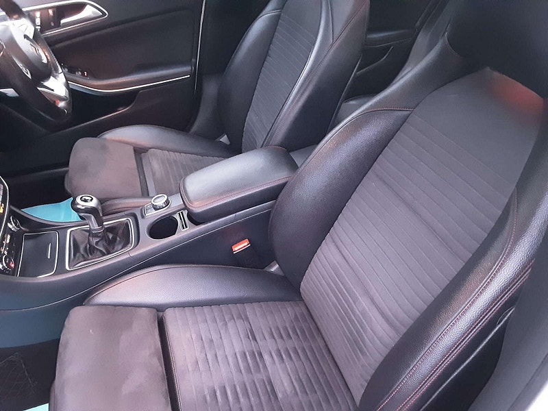 Mercedes-Benz A-CLASS 1.5 A 180 D AMG Line Premium+ 5dr 5dr Manual 2025