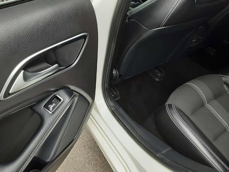 Mercedes-Benz A-CLASS 2.1 A 200 D Sport Edition Auto 5dr 5dr Automatic 2026