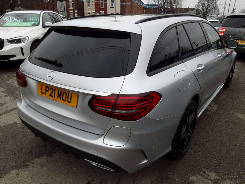 Mercedes-Benz C-Class 2.0 C 300 AMG Line Night Edition Premium+ de Auto 5dr 5dr Automatic 2026