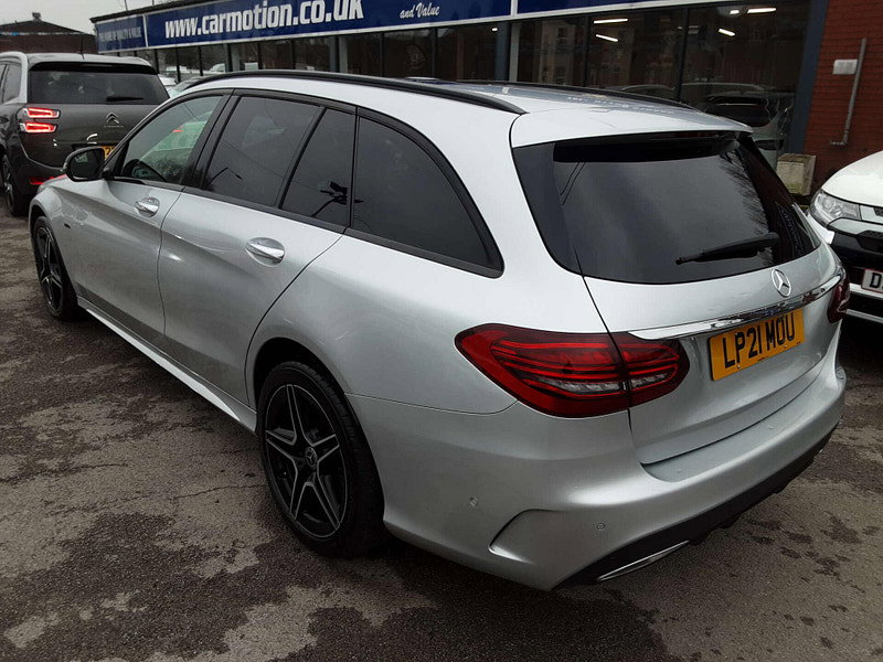 Mercedes-Benz C-Class 2.0 C 300 AMG Line Night Edition Premium+ de Auto 5dr 5dr Automatic 2026