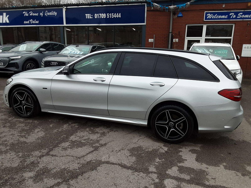 Mercedes-Benz C-Class 2.0 C 300 AMG Line Night Edition Premium+ de Auto 5dr 5dr Automatic 2026