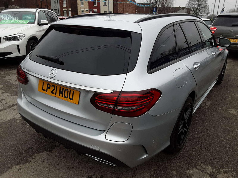 Mercedes-Benz C-Class 2.0 C 300 AMG Line Night Edition Premium+ de Auto 5dr 5dr Automatic 2026