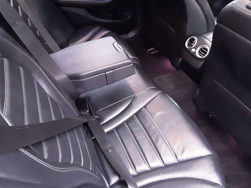 Mercedes-Benz C-Class 2.0 C 300 AMG Line Night Edition Premium+ de Auto 5dr 5dr Automatic 2026