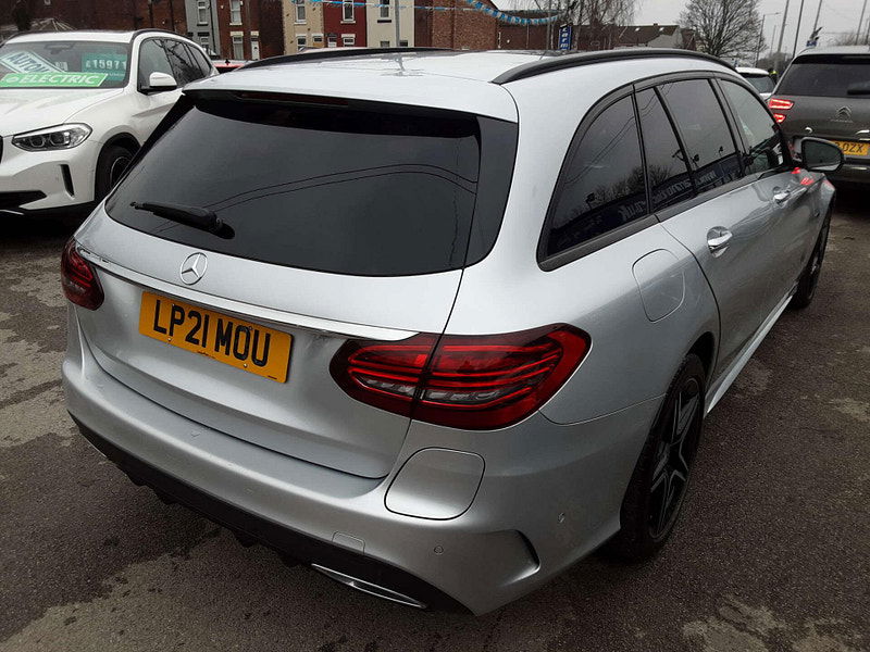 Mercedes-Benz C-Class 2.0 C 300 AMG Line Night Edition Premium+ de Auto 5dr 5dr Automatic 2026