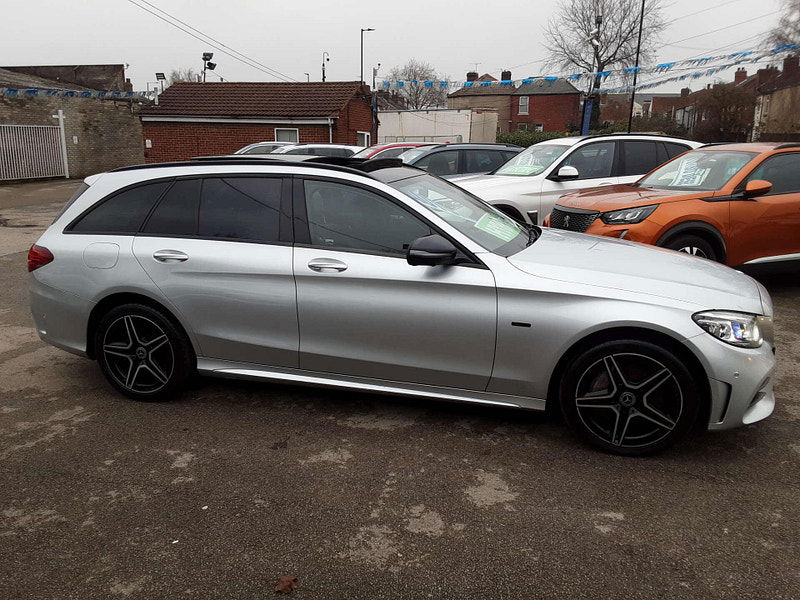 Mercedes-Benz C-Class 2.0 C 300 AMG Line Night Edition Premium+ de Auto 5dr 5dr Automatic 2026