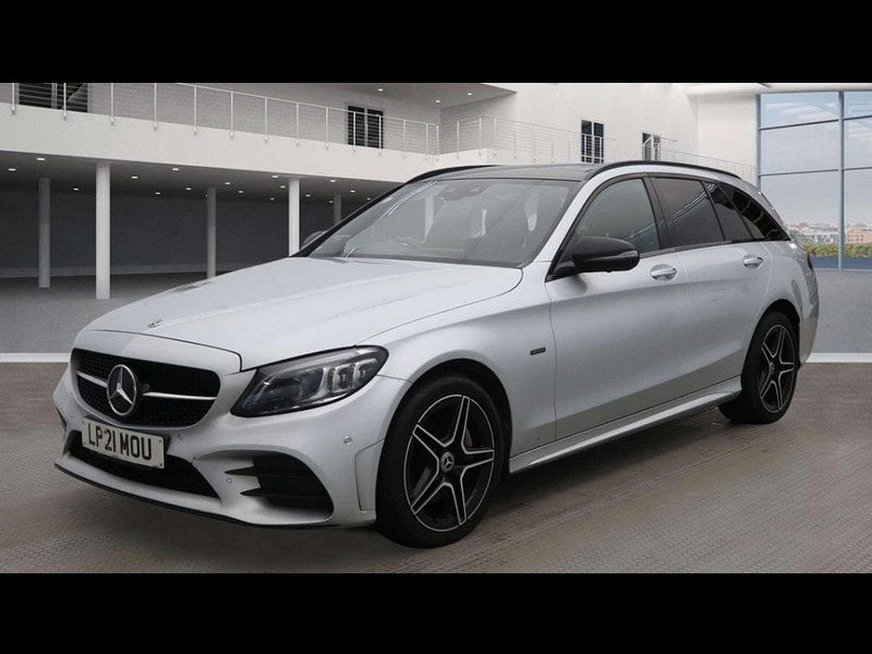 Mercedes-Benz C-Class 2.0 C 300 AMG Line Night Edition Premium+ de Auto 5dr 5dr Automatic 2026