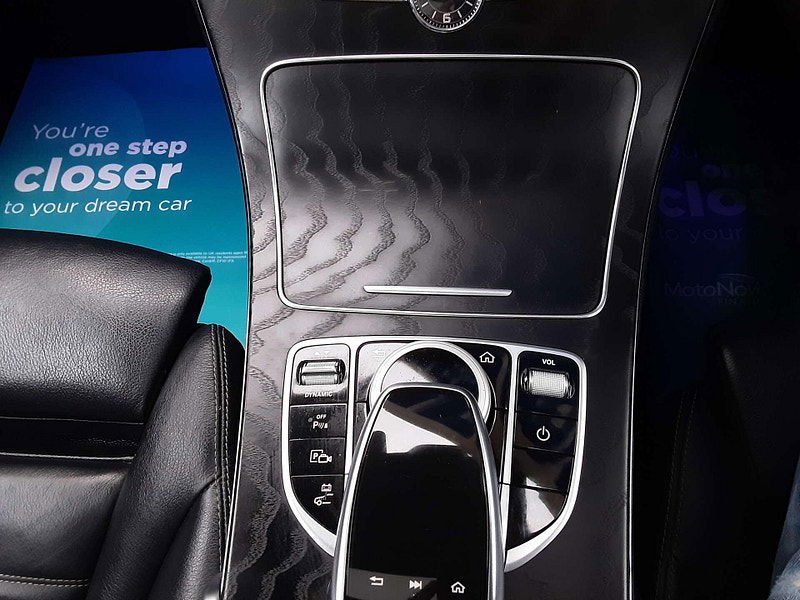 Mercedes-Benz C-Class 2.0 C 300 AMG Line Night Edition Premium+ de Auto 5dr 5dr Automatic 2026