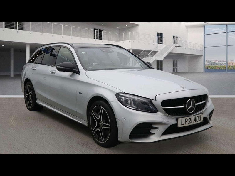 Mercedes-Benz C-Class 2.0 C 300 AMG Line Night Edition Premium+ de Auto 5dr 5dr Automatic 2026