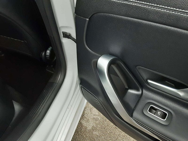 Mercedes-Benz CLA 1.3 CLA 250 AMG Line Premium+ E Auto 4dr 4dr Automatic 2026