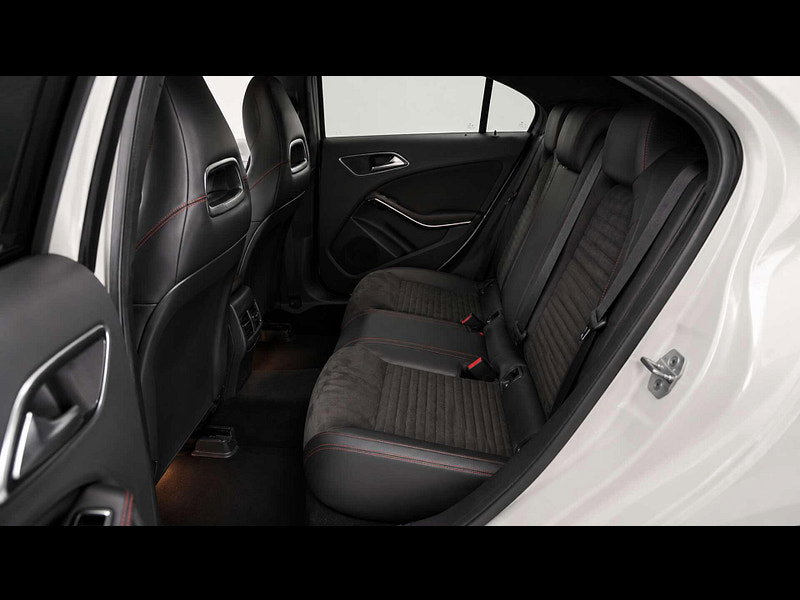 Mercedes-Benz CLA 2.1 CLA 200 D AMG Line 4dr 4dr Manual 2026