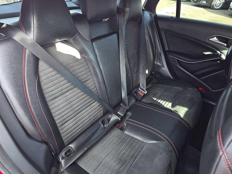 Mercedes-Benz CLA 2.1 CLA 220 D AMG Line 4Matic Auto 4WD 5dr 5dr Automatic 2026