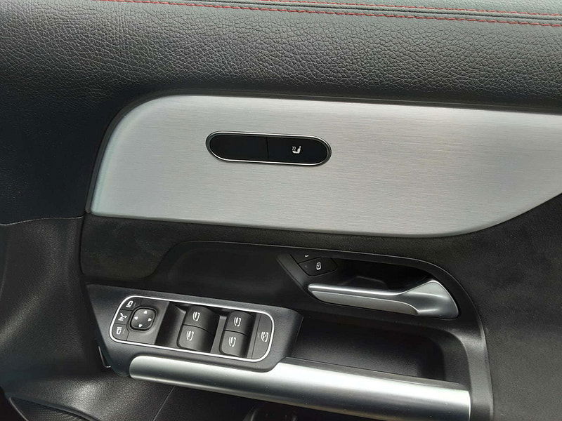 Mercedes-Benz EQA EQA 350 AMG Line Premium 4Matic 4WD 5dr 5dr Automatic 2026