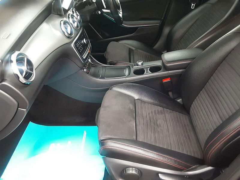 Mercedes-Benz GLA 2.1 GLA 200 AMG Line Executive D 4Matic Auto 4WD 5dr 5dr Automatic 2025