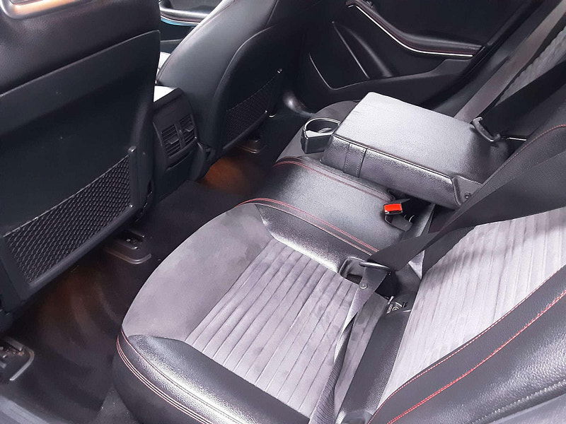 Mercedes-Benz GLA 2.1 GLA 200 D AMG Line 5dr 5dr Manual 2025