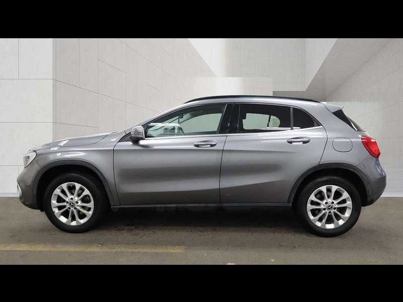 Mercedes-Benz GLA 2.1 GLA 200 SE D 5dr 5dr Manual 2026