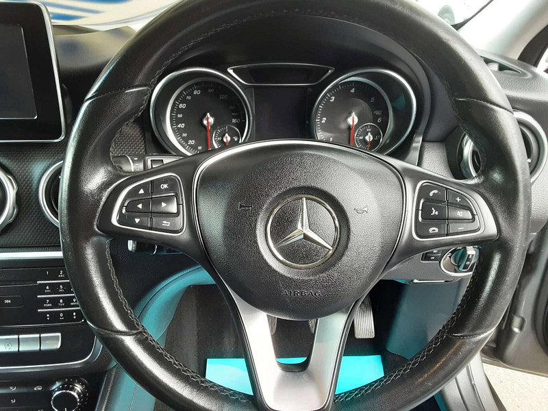 Mercedes-Benz GLA 2.1 GLA 200 SE D 5dr 5dr Manual 2026