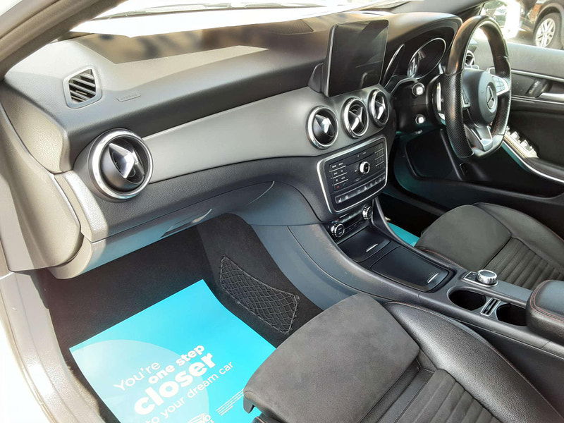 Mercedes-benz GLA 2.1 GLA 220 D 4Matic AMG Line Premium Auto 4WD 5dr 5dr Automatic 2025