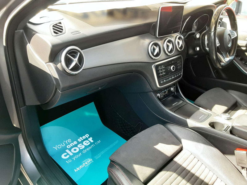 Mercedes-Benz GLA 2.1 GLA 220 D 4Matic AMG Line Premium Auto 4WD 5dr 5dr Automatic 2025
