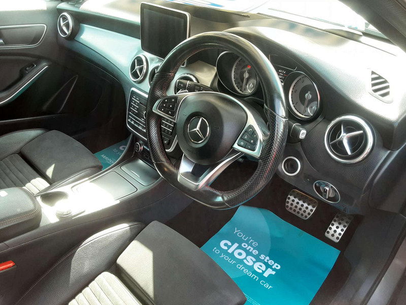 Mercedes-Benz GLA 2.1 GLA 220 D 4Matic AMG Line Premium Auto 4WD 5dr 5dr Automatic 2025