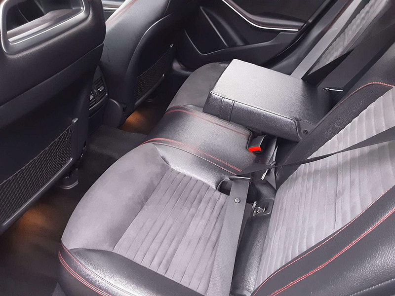 Mercedes-Benz GLA 2.1 GLA 220 D 4Matic AMG Line Premium+ Auto 4WD 5dr 5dr Automatic 2026