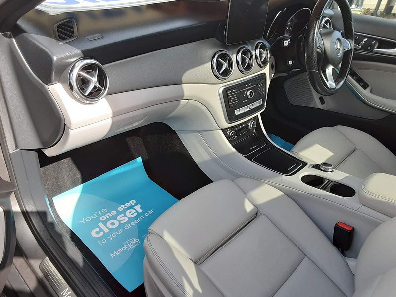 Mercedes-Benz GLA Class 2.1 GLA200d Sport (Premium Plus) 7G-DCT Euro 6 (s/s) 5dr 5dr Automatic 2024