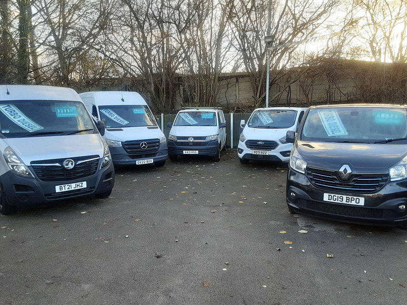 Mercedes-Benz Sprinter 2.0 Sprinter 315 Premium CDI 2dr Manual 2026