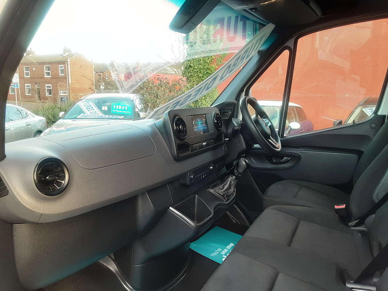 Mercedes-Benz Sprinter 2.0 Sprinter 315 Premium CDI 2dr Manual 2026