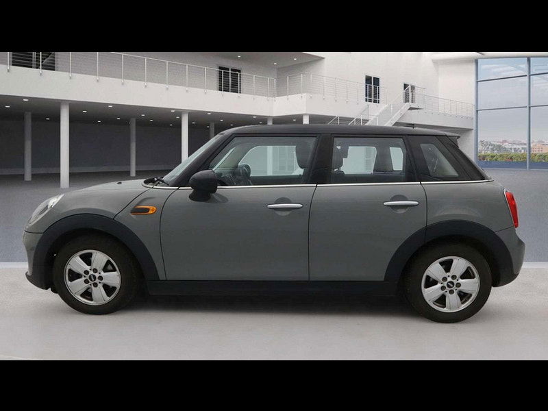 MINI Hatch 1.5 Cooper 5dr 5dr Manual 2025