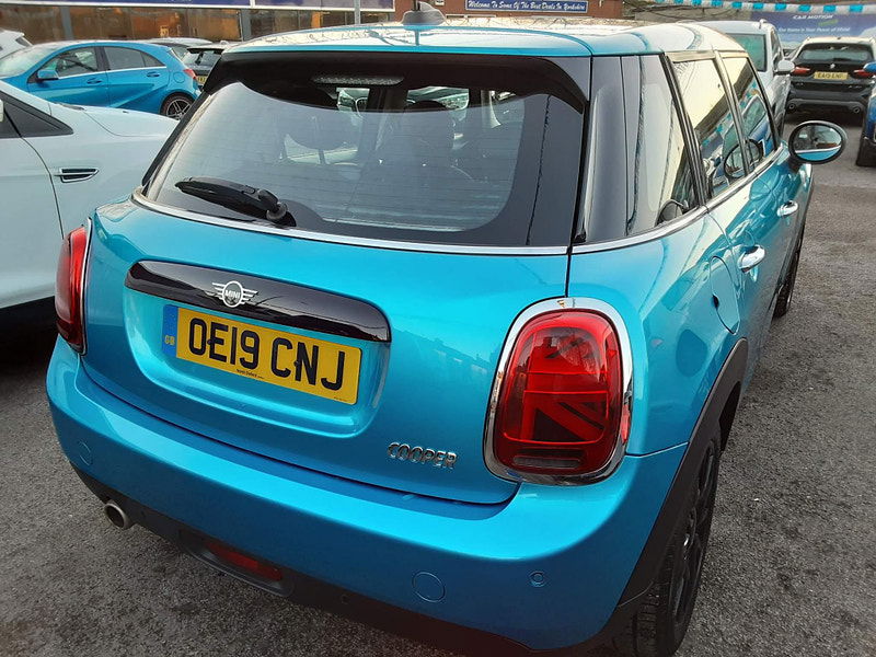 MINI Hatch 1.5 Cooper Classic Euro 6 (s/s) 5dr 5dr Manual 2024