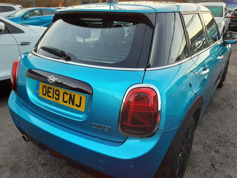 MINI Hatch 1.5 Cooper Classic Euro 6 (s/s) 5dr 5dr Manual 2024