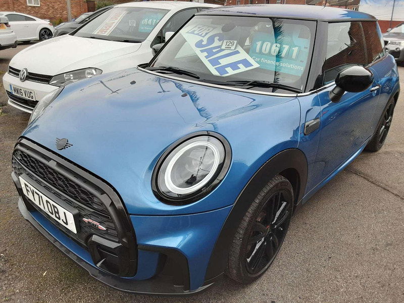 MINI Hatch 1.5 Cooper Sport Euro 6 (s/s) 3dr 3dr Manual 2025