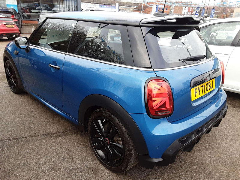 MINI Hatch 1.5 Cooper Sport Euro 6 (s/s) 3dr 3dr Manual 2025