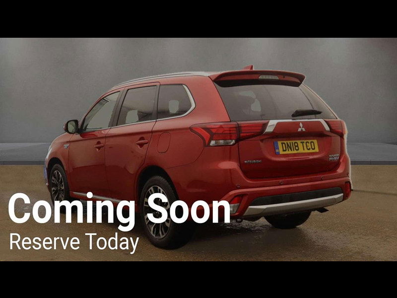 Mitsubishi Outlander 2.0 Outlander 5hs PHEV CVT 4WD 5dr 5dr Automatic 2025