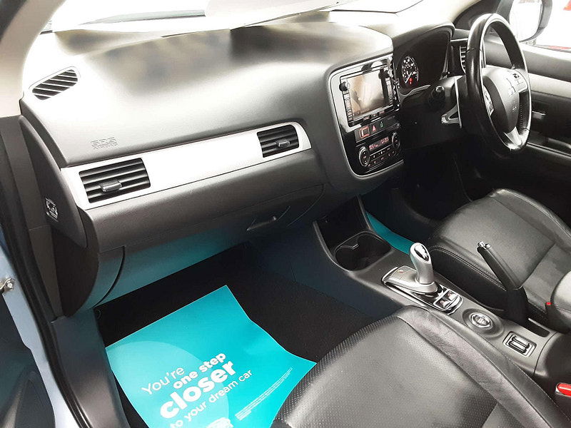 Mitsubishi Outlander 2.0 Outlander GX 4h PHEV Auto 4WD 5dr 5dr Automatic 2026