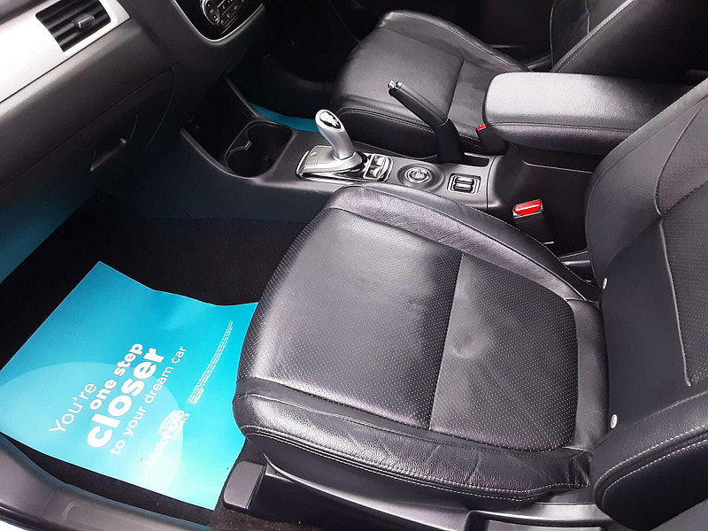 Mitsubishi Outlander 2.0 Outlander GX 4h PHEV Auto 4WD 5dr 5dr Automatic 2026