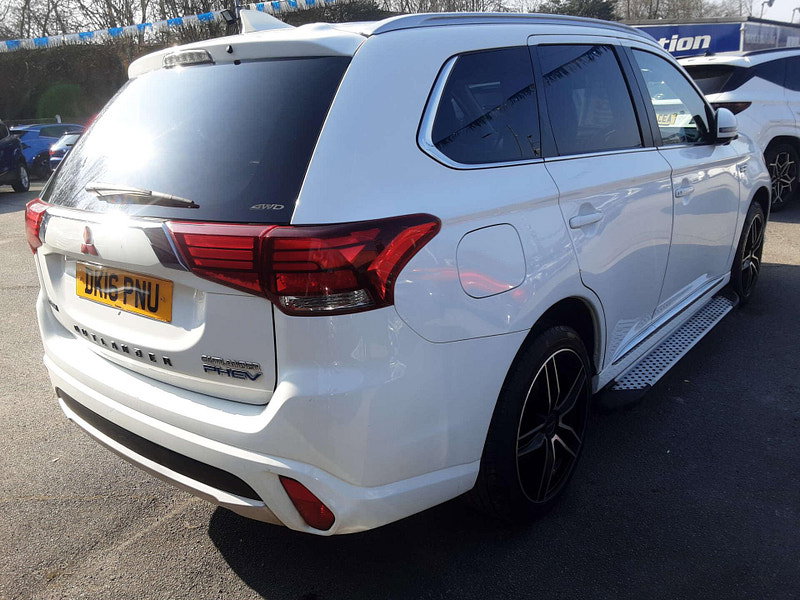 Mitsubishi Outlander 2.0 Outlander GX 4h PHEV Semi-Auto 4WD 5dr 5dr Automatic 2026