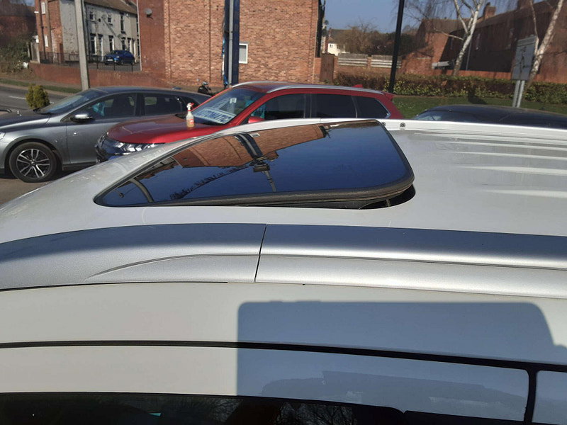 Mitsubishi Outlander 2.0 Outlander GX 4h PHEV Semi-Auto 4WD 5dr 5dr Automatic 2026