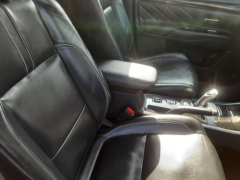 Mitsubishi Outlander 2.0 Outlander GX 4h PHEV Semi-Auto 4WD 5dr 5dr Automatic 2026