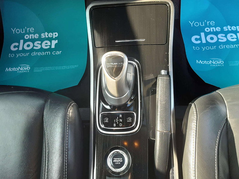 Mitsubishi Outlander 2.0 Outlander GX 4h PHEV Semi-Auto 4WD 5dr 5dr Automatic 2026