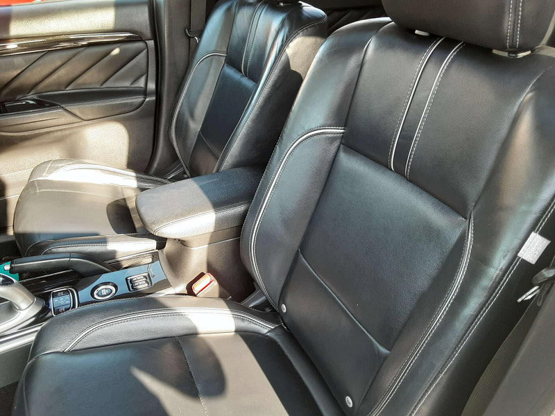 Mitsubishi Outlander 2.0 Outlander GX 4h PHEV Semi-Auto 4WD 5dr 5dr Automatic 2026