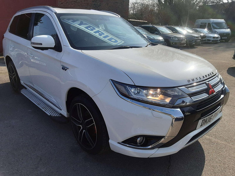 Mitsubishi Outlander 2.0 Outlander GX 4h PHEV Semi-Auto 4WD 5dr 5dr Automatic 2026