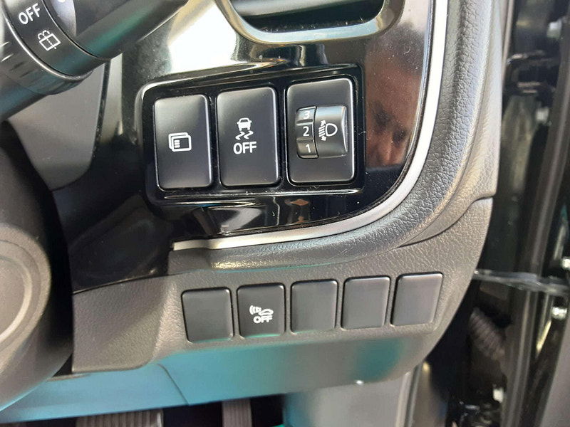 Mitsubishi Outlander 2.0 Outlander Juro PHEV CVT 4WD 5dr 5dr Automatic 2025