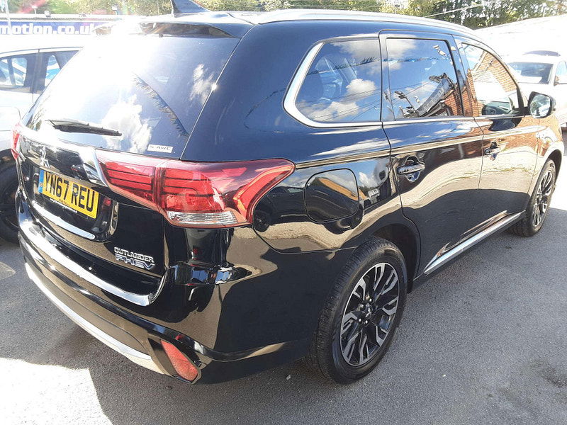 Mitsubishi Outlander 2.0 Outlander Juro PHEV CVT 4WD 5dr 5dr Automatic 2025