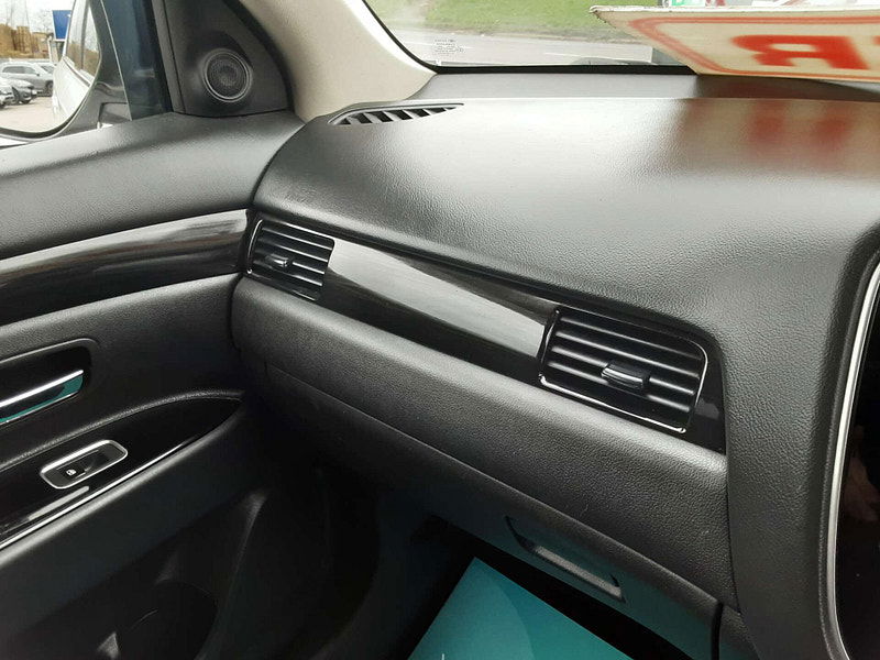 Mitsubishi Outlander 2.3 Outlander DI-D 4 4WD 5dr 5dr Manual 2026