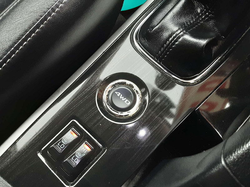 Mitsubishi Outlander 2.3 Outlander DI-D 4 4WD 5dr 5dr Manual 2026