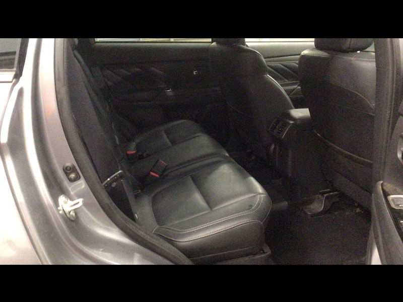 Mitsubishi Outlander 2.4 Outlander 4h PHEV CVT 4WD 5dr 5dr Automatic 2026